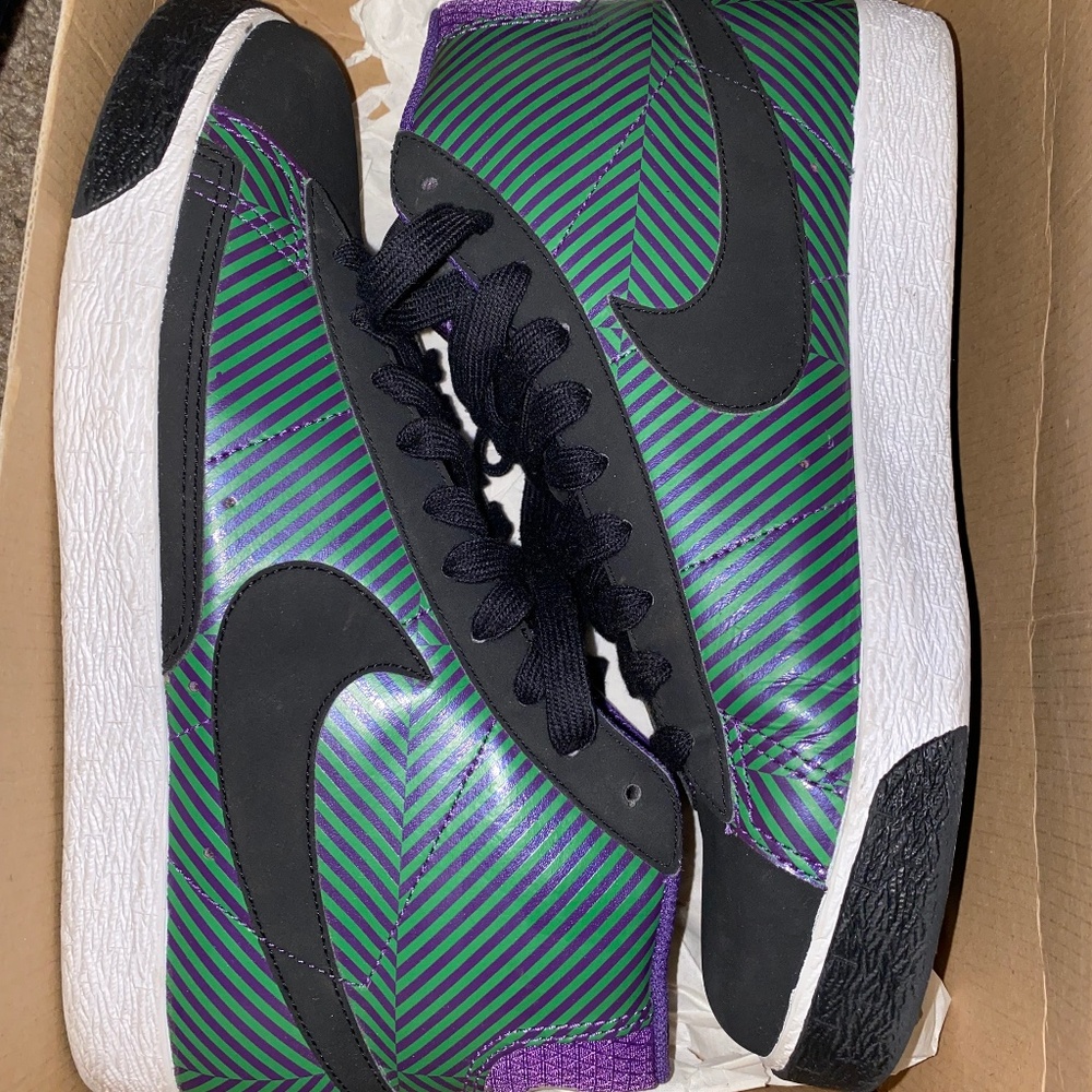 Nike Blazer Mid 318705-015 Black/Green/White Youth 7Y - Women 8.5 SB Casual Gym